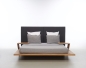 Preview: MOOD 2.0 - łóżko drewniane - ponadczasowy klasyk gatunku z tapicerowanym zagłówkiem